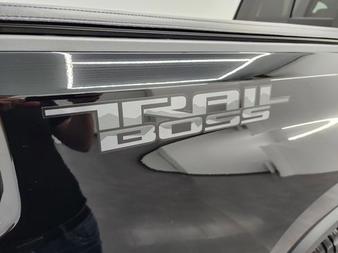 Used 2025 Chevrolet Silverado 2500 LT w/ Trail Boss Package image 31