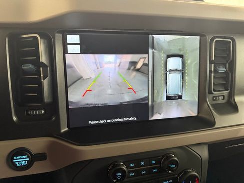 Used 2022 Ford Bronco Wildtrak AWD/4WD image 5