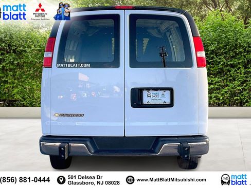 Used 2024 Chevrolet Express 2500 Work Van w/ Driver Convenience Package image 4