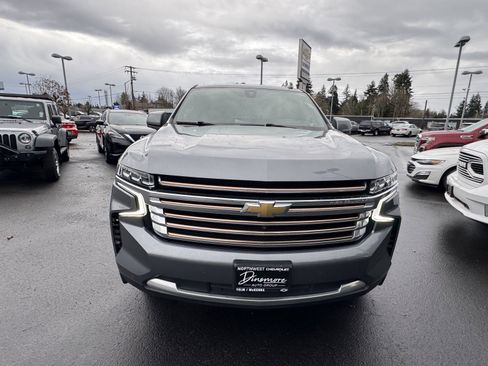 Used 2021 Chevrolet Tahoe High Country w/ Premium Package image 3