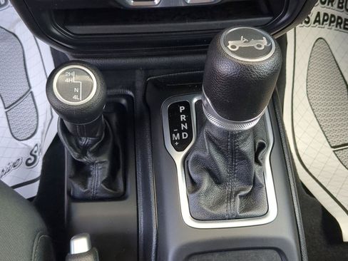 Used 2018 Jeep Wrangler Unlimited Sport S AWD/4WD image 18