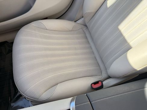 Used 2023 Mercedes-Benz EQS 580 4MATIC Sedan image 29