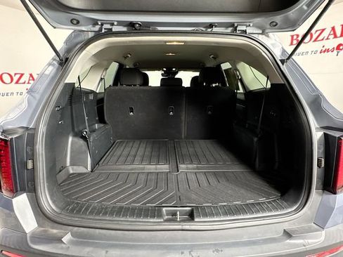 Used 2021 Kia Sorento LX image 29
