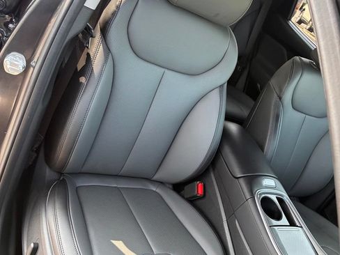 Used 2023 Hyundai Santa Fe SEL w/ Premium Package AWD/4WD image 19