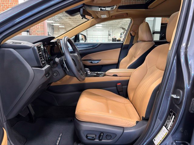 Used 2024 Lexus NX 350h AWD image 12