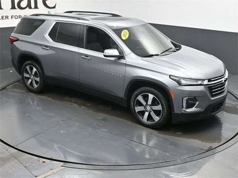 Used 2023 Chevrolet Traverse LT w/ LT Premium Package image 47