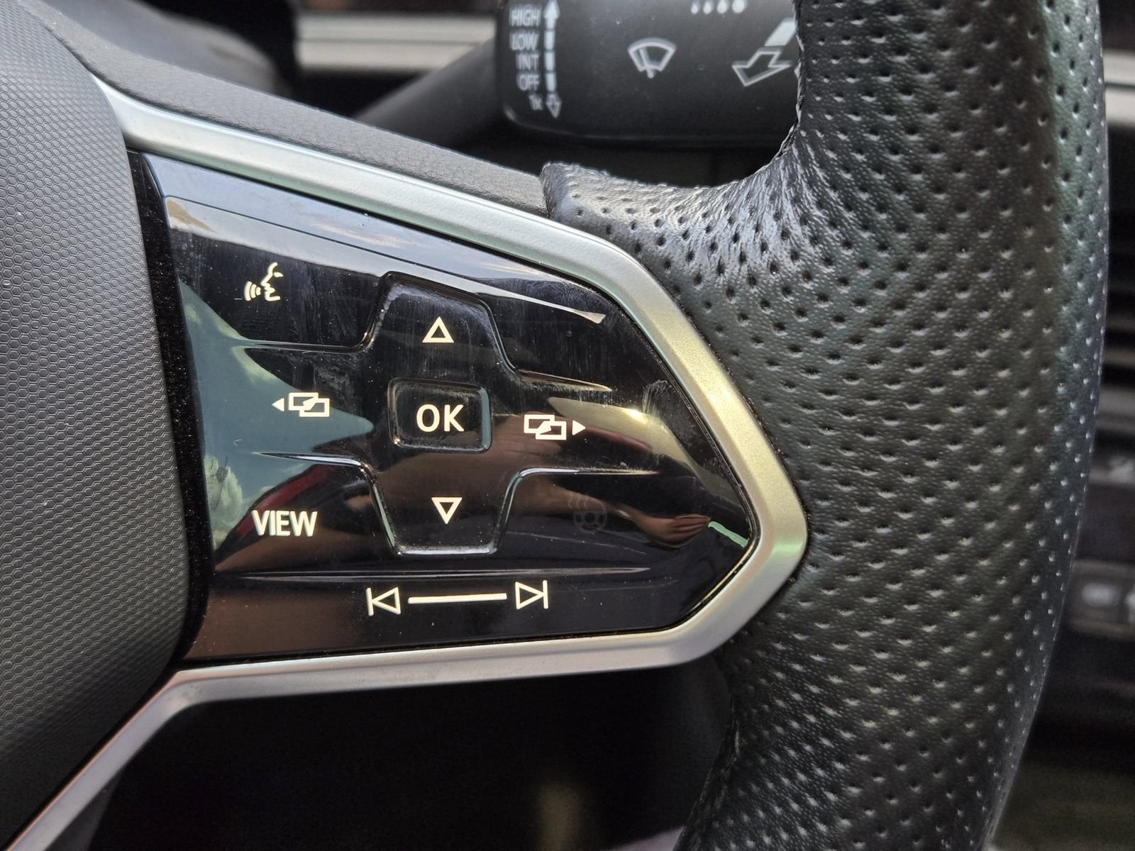Used 2022 Volkswagen Jetta GLI Autobahn FWD image 30