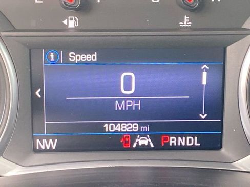 Used 2020 Chevrolet Equinox LT w/ Driver Convenience Package image 12