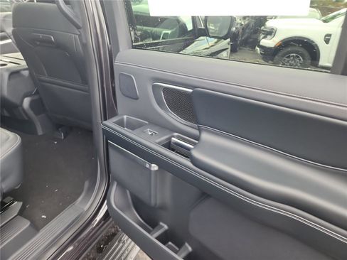 New 2025 Ford Expedition Max Platinum w/ Stealth Performance Package image 25