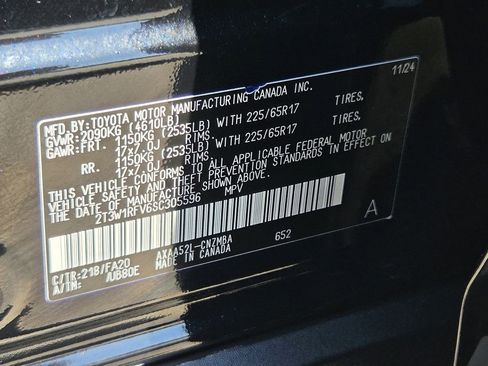 Used 2025 Toyota RAV4 XLE w/ Convenience Package FWD image 33