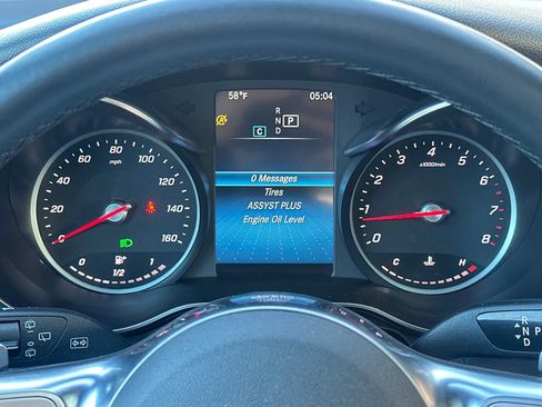 Used 2022 Mercedes-Benz GLC 300 4MATIC image 24