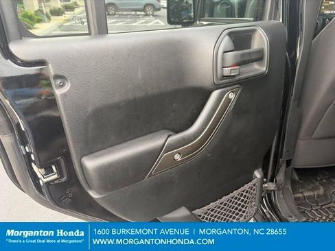 Used 2018 Jeep Wrangler Unlimited Sport AWD/4WD image 25