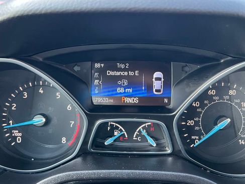 Used 2017 Ford Focus Titanium FWD image 18