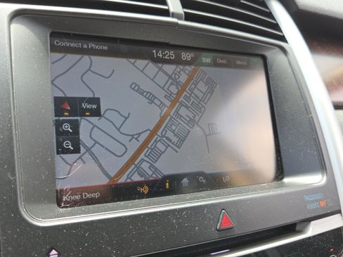 Used 2013 Ford Edge Limited FWD image 20