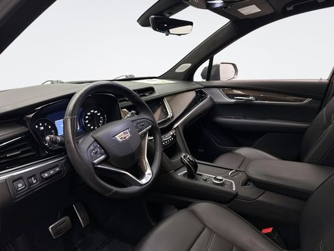 Used 2020 Cadillac XT6 Sport w/ Platinum Package image 10