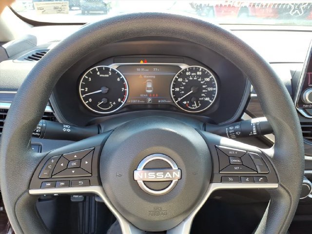 Used 2025 Nissan Altima 2.5 SV FWD image 17
