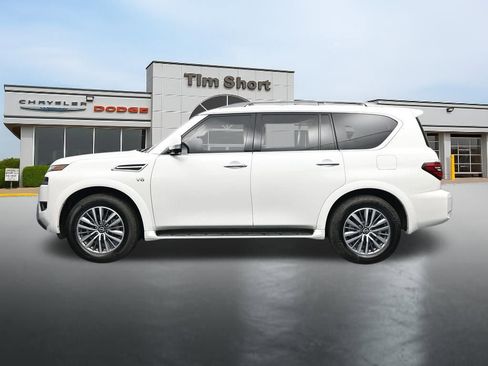 Used 2022 Nissan Armada SL RWD image 2