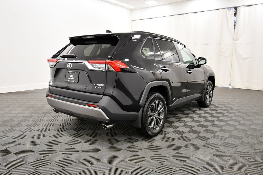 Used 2025 Toyota RAV4 Limited w/ Advanced Technology Package AWD/4WD image 8