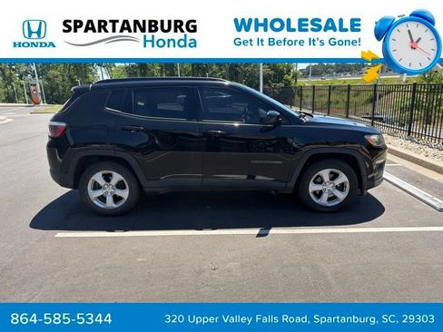 Used 2019 Jeep Compass Latitude FWD image 6