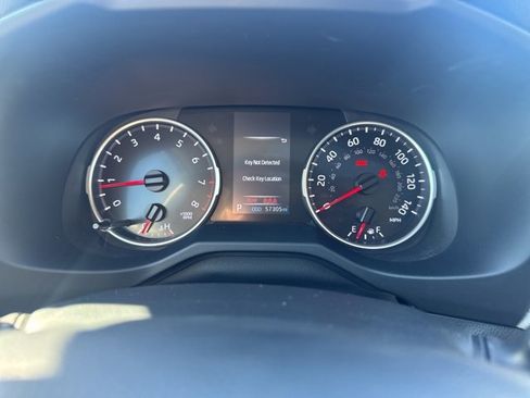 Used 2022 Toyota RAV4 XLE image 23