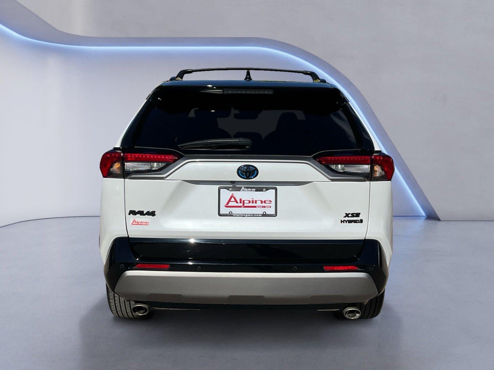 Used 2023 Toyota RAV4 XSE AWD/4WD image 4