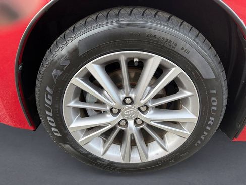 Used 2014 Toyota Corolla LE w/ Driver Convenience Package image 9