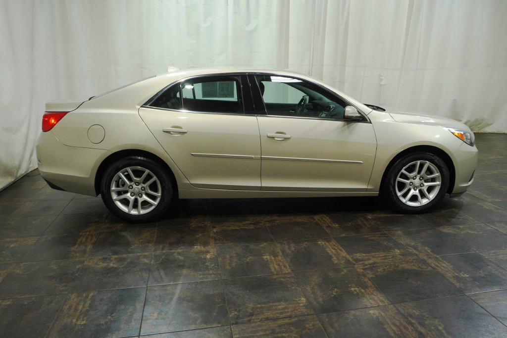 Used 2013 Chevrolet Malibu LT w/ Power Convenience Package FWD image 4