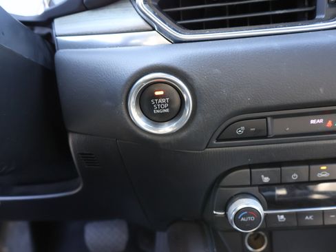 Used 2022 MAZDA CX-5 Signature image 22