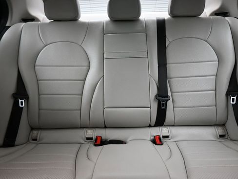 Used 2016 Mercedes-Benz C 300 4MATIC Sedan image 28
