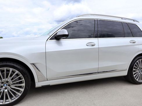 Used 2020 BMW X7 xDrive40i w/ Premium Package AWD/4WD image 38