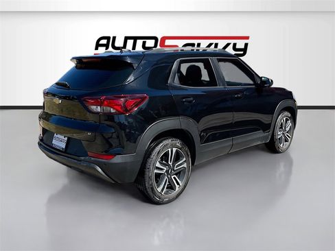 Used 2023 Chevrolet TrailBlazer LT image 7