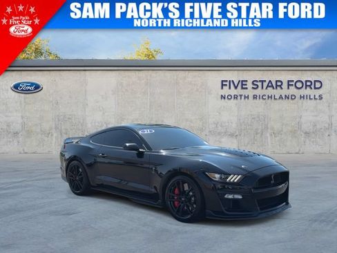 Used 2021 Ford Mustang Shelby GT500 w/ Technology Package RWD image 2