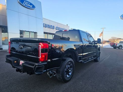 Used 2024 Ford F250 Lariat w/ Sport Appearance Package image 5