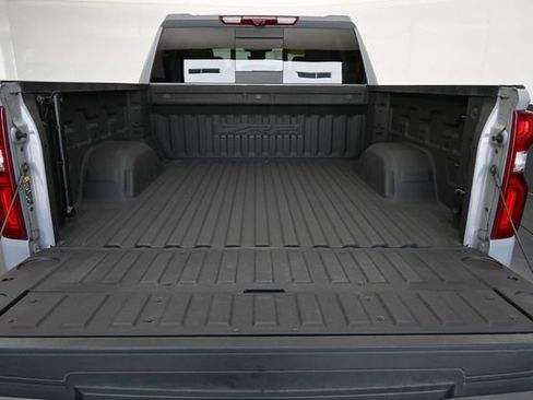 Used 2024 Chevrolet Silverado 1500 ZR2 w/ Technology Package AWD/4WD image 29