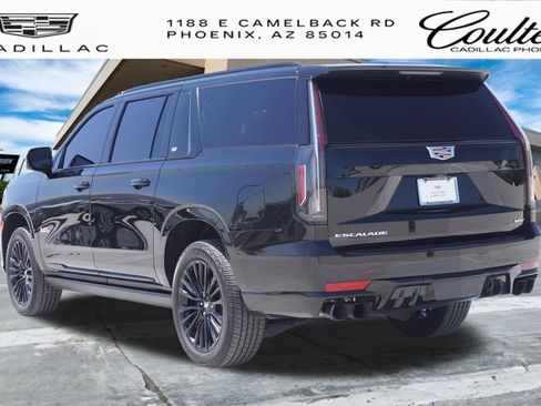 Certified 2024 Cadillac Escalade ESV V w/ Heavy-Duty Trailer Package AWD/4WD image 3