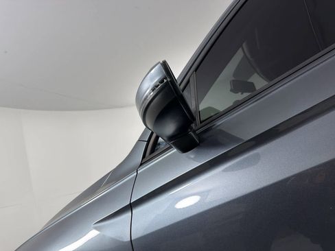 Used 2021 Volkswagen Tiguan S image 14