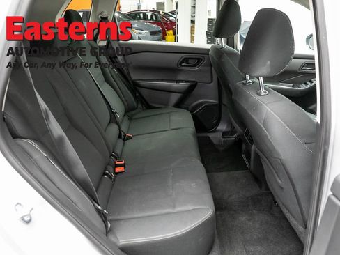 Used 2024 Nissan Rogue S FWD image 22
