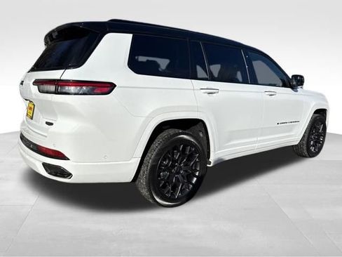 New 2025 Jeep Grand Cherokee L Summit image 7