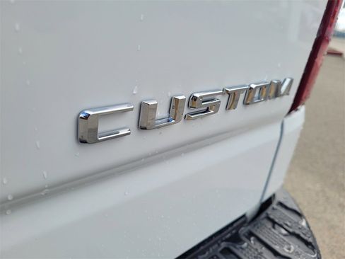 Used 2023 Chevrolet Silverado 1500 Custom image 25