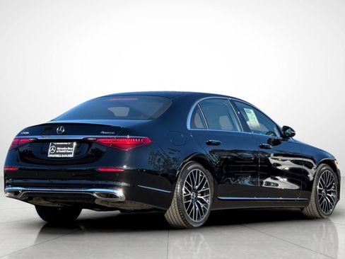 Certified 2025 Mercedes-Benz S 580 4MATIC Sedan image 3