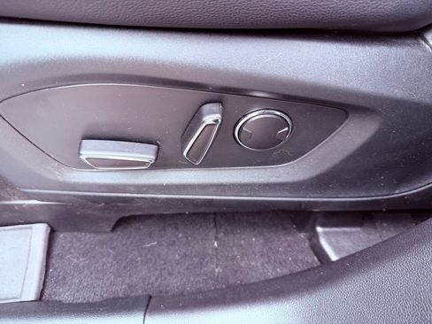 Used 2020 Ford Explorer Limited w/ Class III Trailer Tow Package image 23