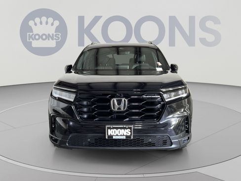 Used 2025 Honda Pilot Black Edition image 11