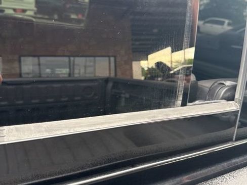 Used 2019 RAM 1500 Laramie AWD/4WD image 26