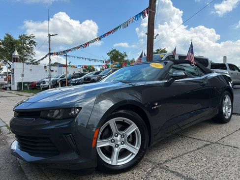 Used 2017 Chevrolet Camaro LT RWD image 1