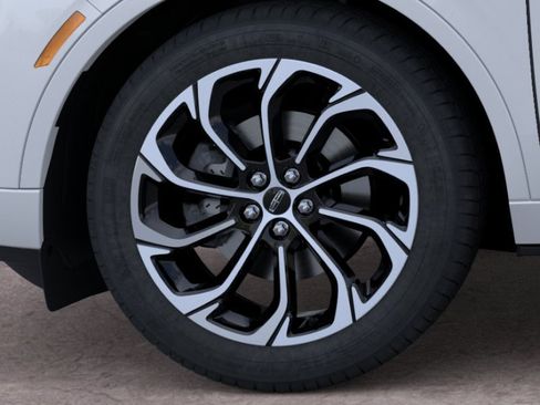 New 2026 Lincoln Nautilus Reserve AWD/4WD image 19