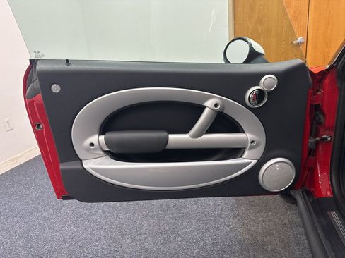 Used 2003 MINI Cooper S FWD image 6