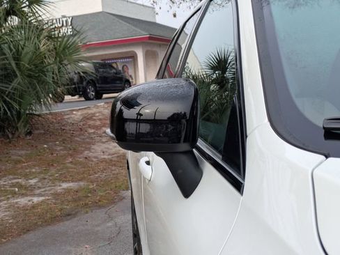 New 2026 Volvo XC60 B5 Plus w/ Protection Package Premier image 15