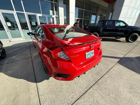 Used 2019 Honda Civic Sport image 7
