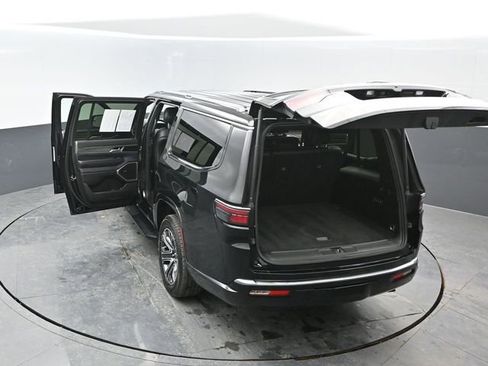 Used 2024 Jeep Wagoneer L Series II w/ Flexible Seating Group image 38