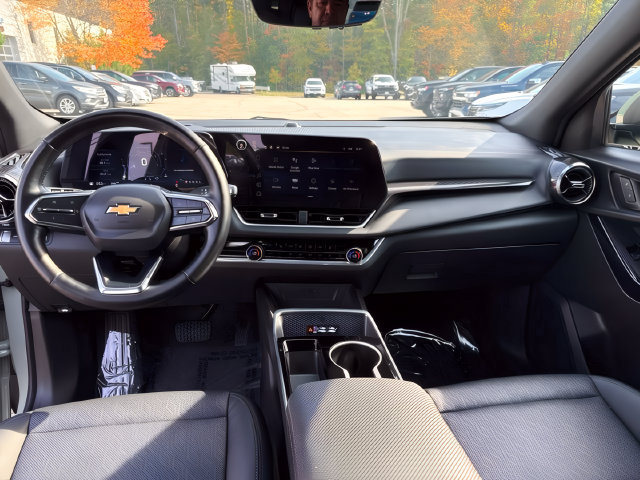 Used 2025 Chevrolet Equinox LT w/ Convenience Package II AWD/4WD image 23